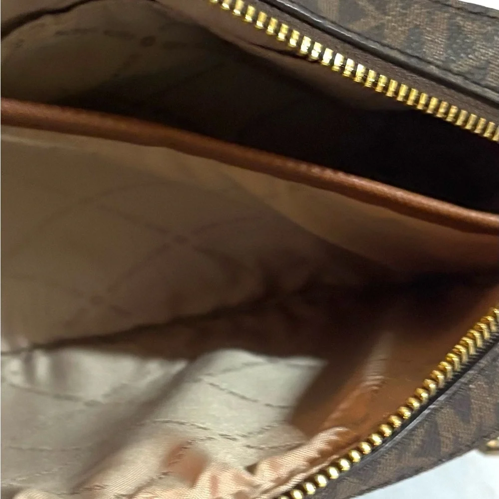 Michael kors MK signature print canvas shoulder handbag